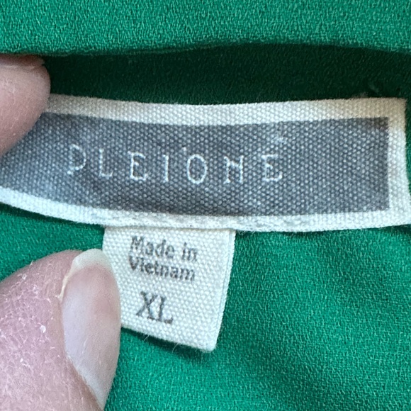 Pleione Kelly Green V Neck Elastic Sleeves Pleated In Front & Back. Sz XL. - Picture 9 of 13